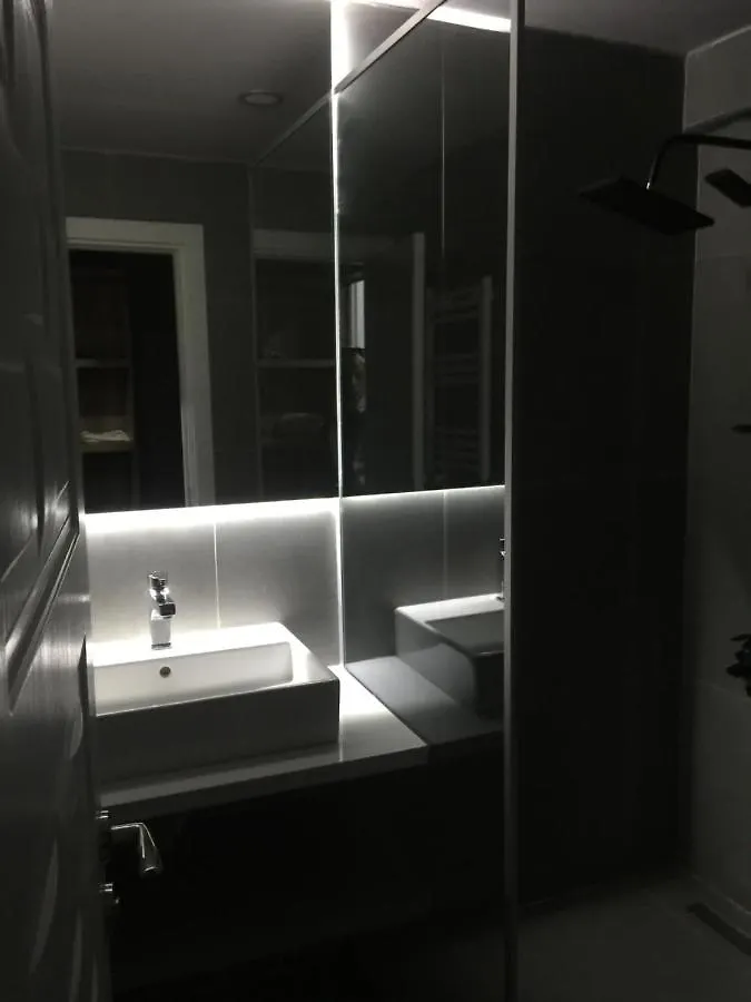 Alojamento de Acomodação e Pequeno-almoço Lily Airport Otel Arnavutkoy Turquia